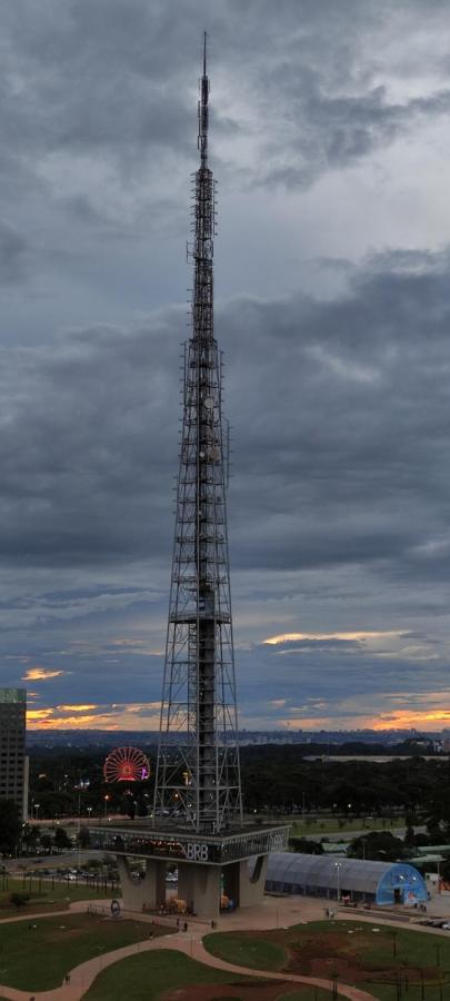 Raridade!!! - Flat De Alto Padrao - Excelente Atendimento - Otimo Preco - Cama King Size - Limpeza Diaria Gratuita Brasilia Bagian luar foto